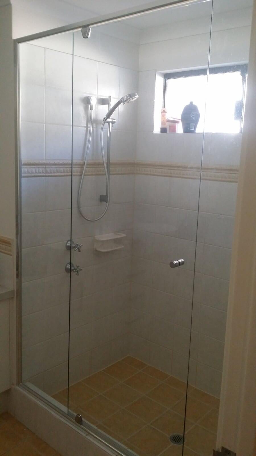 SemiFrameless Shower Screens Glass100